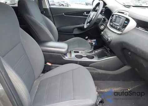 2017 Kia Sorento 2.4L Lx из США, поврежденный, VIN 5XYPGDA37HG204052